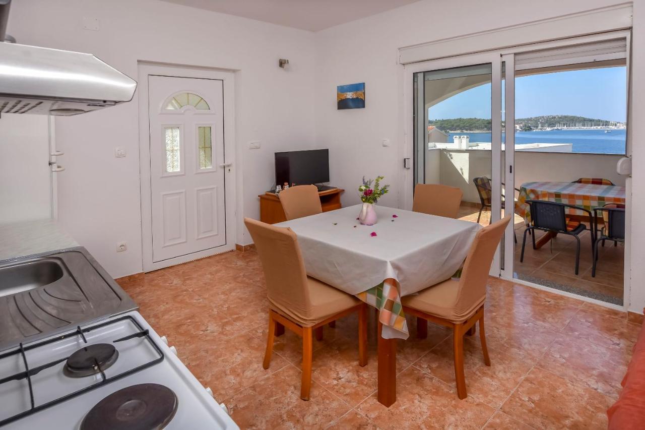 Apartments Markovic Rogoznica  Zimmer foto